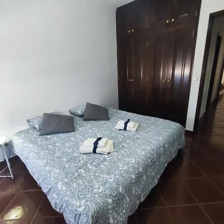 Aires-ferias Em Apartamento