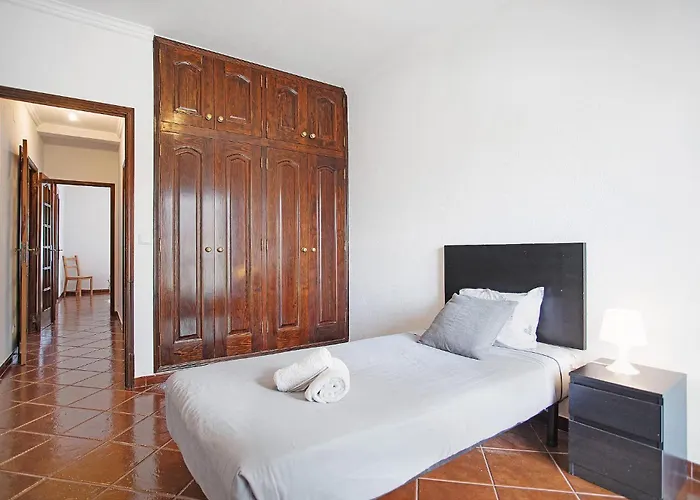 Apartamento Aires-férias Em Peniche